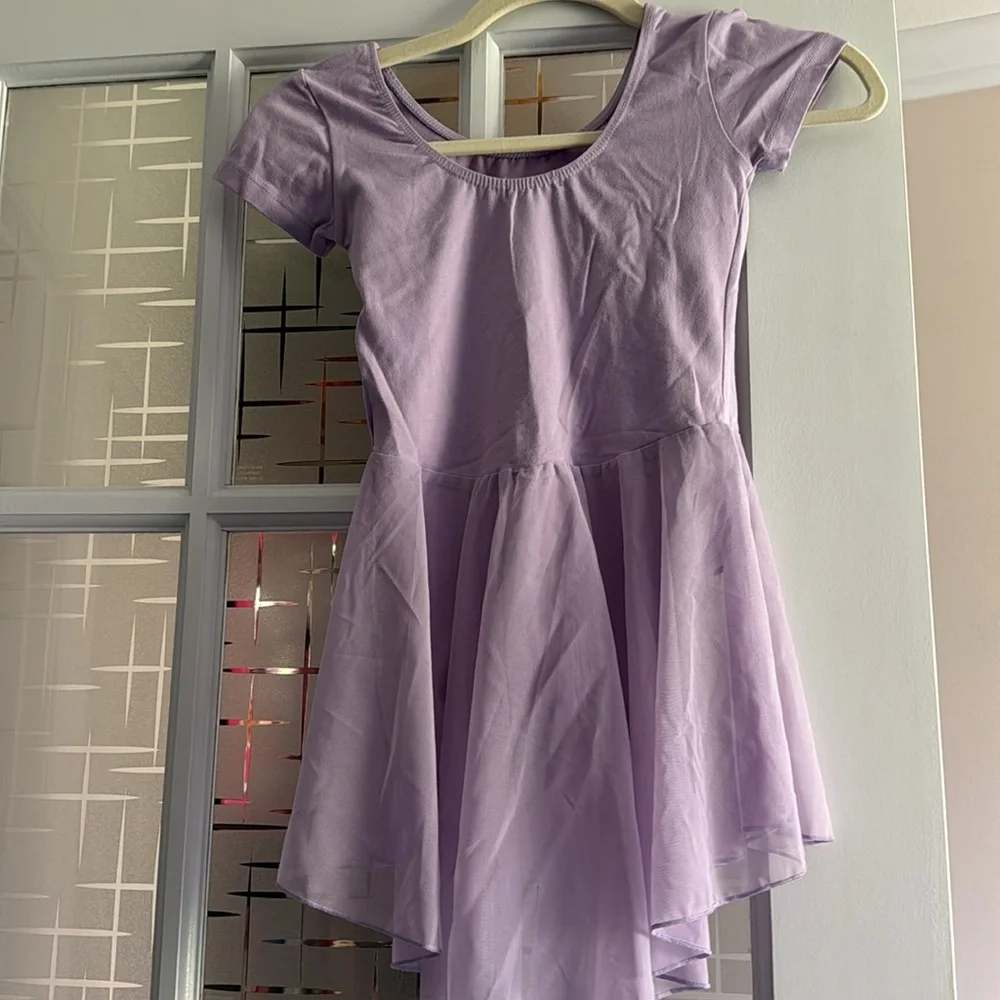 Ballet leotard lilac. Girls size 140.